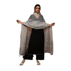 Modestouze Attires WomenS Black Solid Calf Length Neck 3/4 Length Regular Sleeves Kurta And Palazzo Set With Printed Organza Du