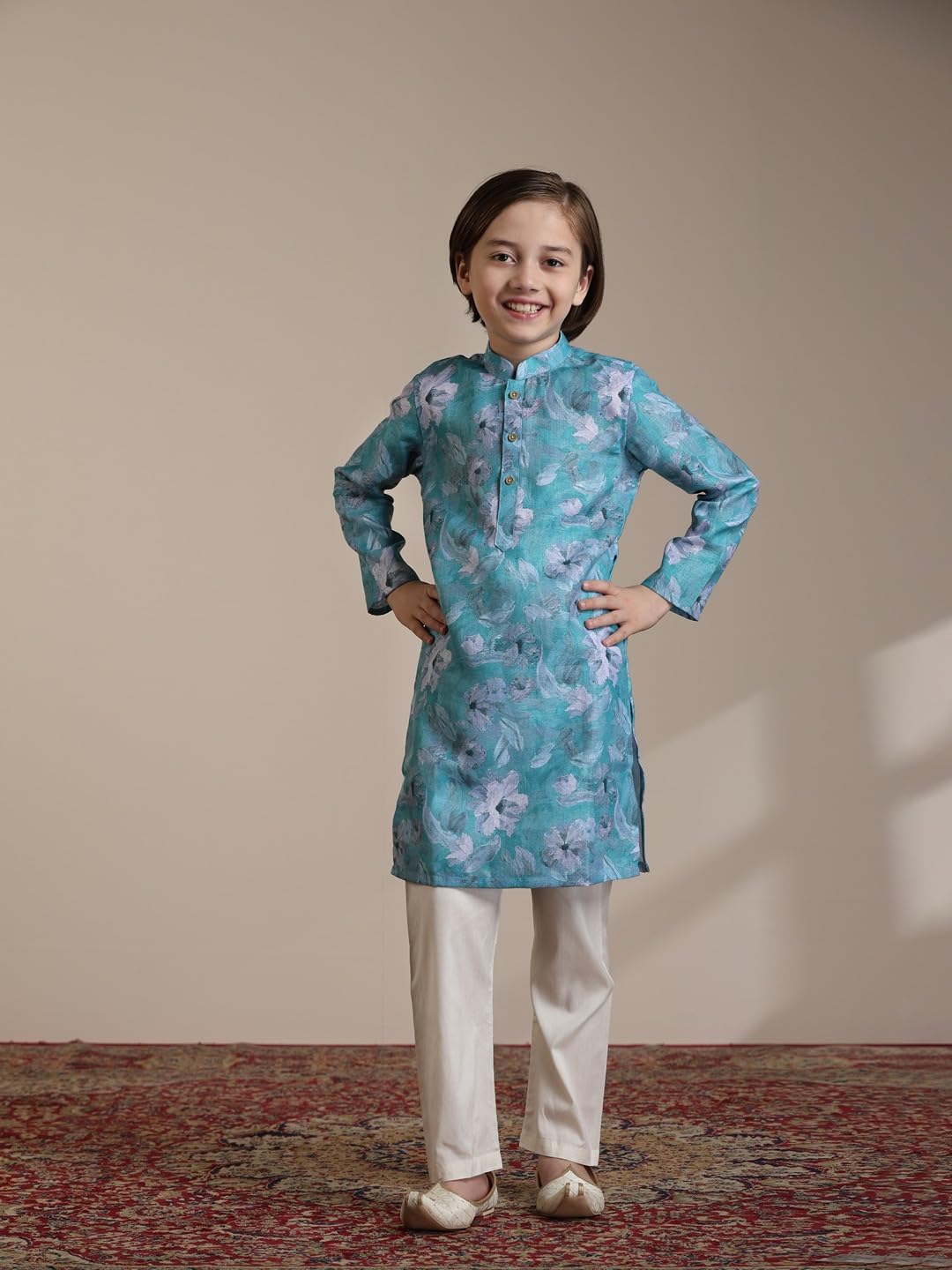 Manyavar Boys Viscose Blend Printed Kurta Pyjama Set (2Pcs)(6-8 Years)