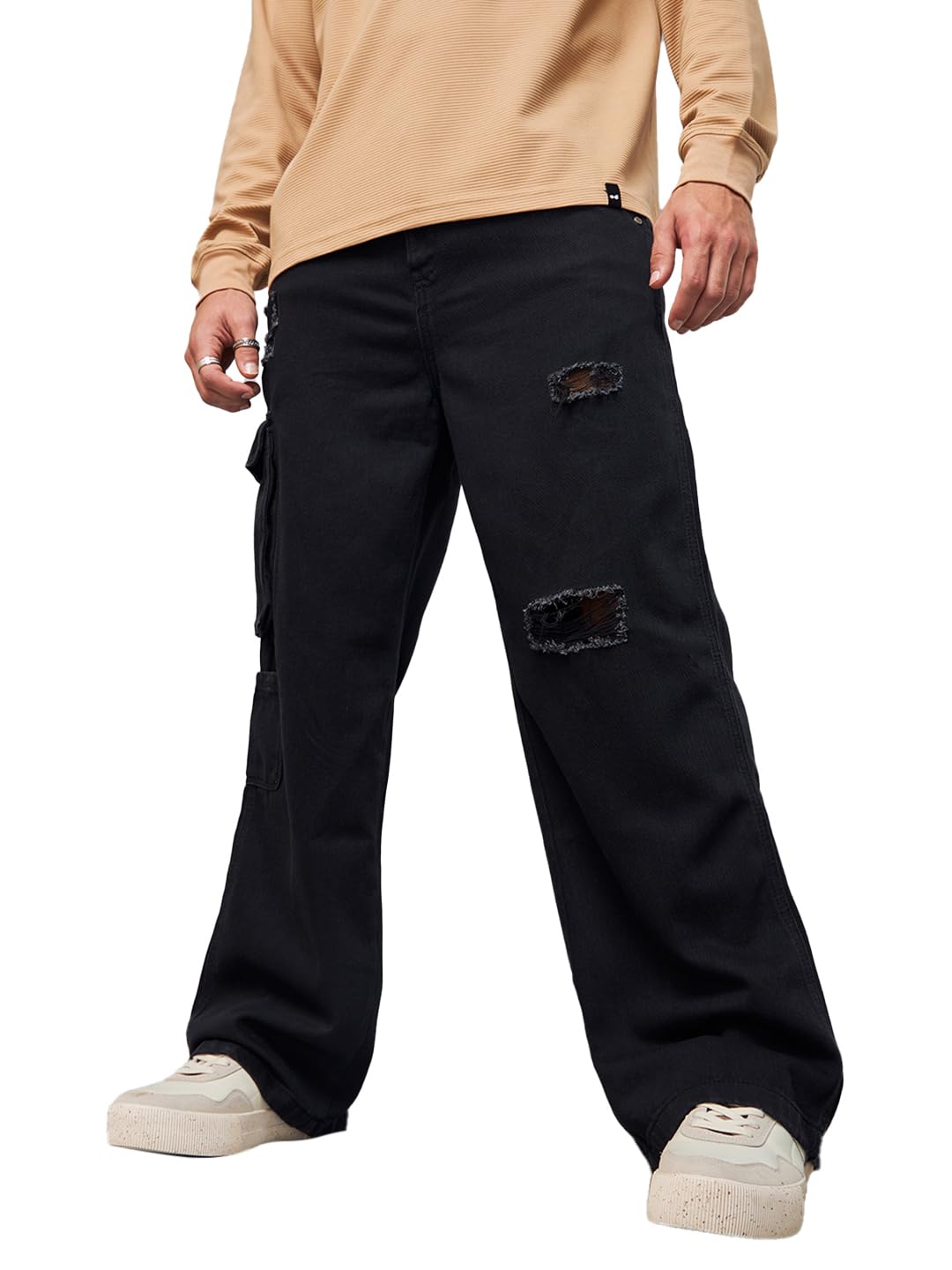 Bewakoof Mens Solid Straight Fit Cotton Cargo Jeans_624671_Black_28
