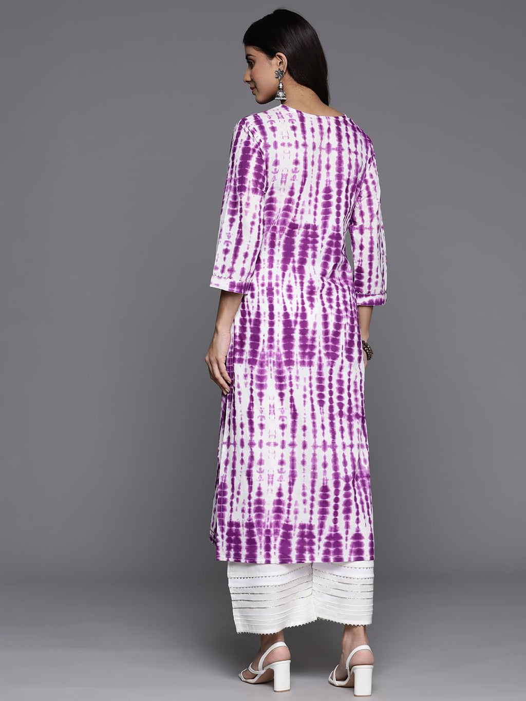 Varanga Women Purple And White Gota Embellished Straight Kurta