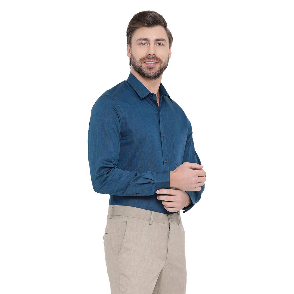 Turtle Men Peacock Blue Cotton Solid Slim Fit Formal Shirts