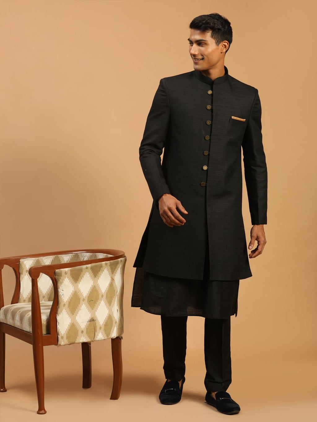 VASTRAMAY Mens Black Viscose Sherwani Set