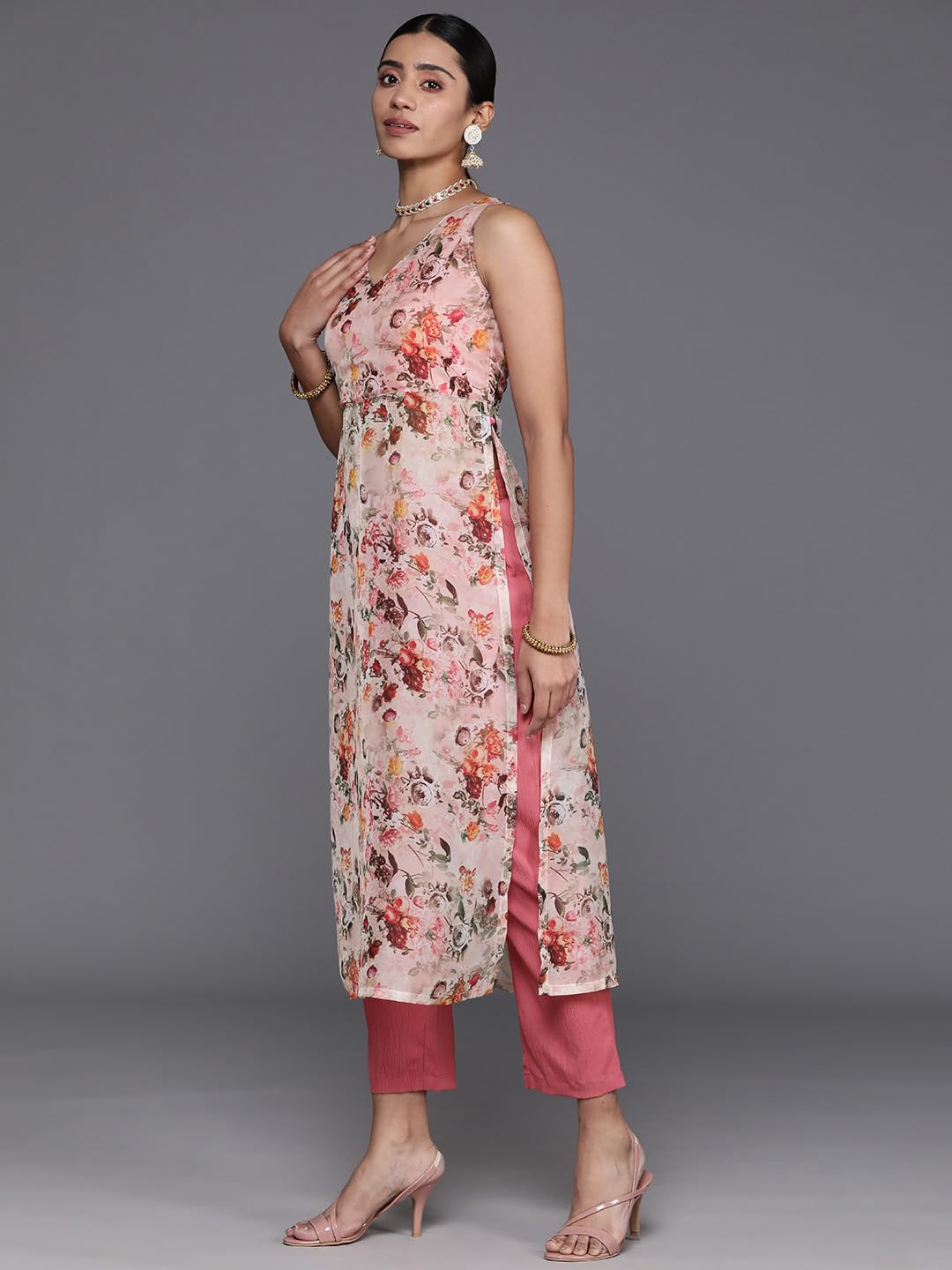 Varanga Women Beige & Pink Floral Printed V-Neck Sleeveless Straight Kurta Paired With Tonal Bottom
