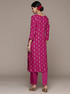 Ishin Women'S Viscose Rayon Printed Magenta Straight Kurta Suit Set With Pants