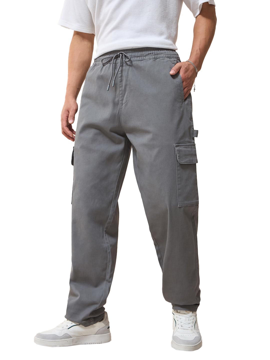 Bewakoof Mens Solid Regular Fit Cotton Blend Cargo Carpenter Casual Mid Rise Pants_617418_Grey_36