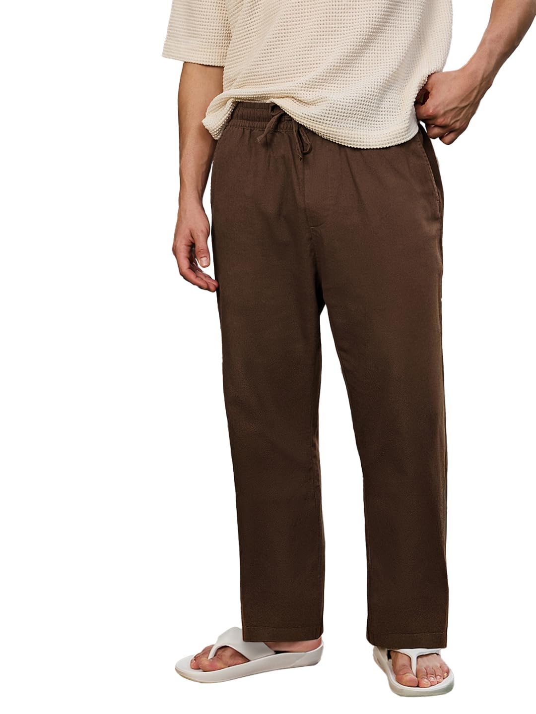 Bewakoof Mens Solid Straight Fit Cotton Linen Blend Casual Pants_677741_Brown_32
