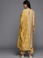 Varanga Digital Printed Embroidered Kurta With Straight Pant And Embroidered Dupatta