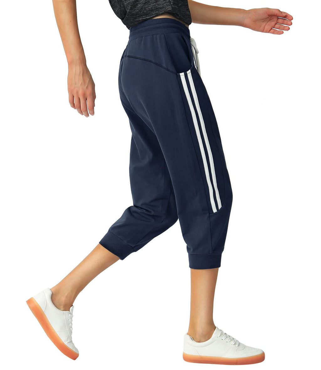 SPECIALMAGIC Capri Sweatpants for Women Casual Capri Pants Capri Joggers Sports Pants Cropped Joggers with Pockets Black+Navy M
