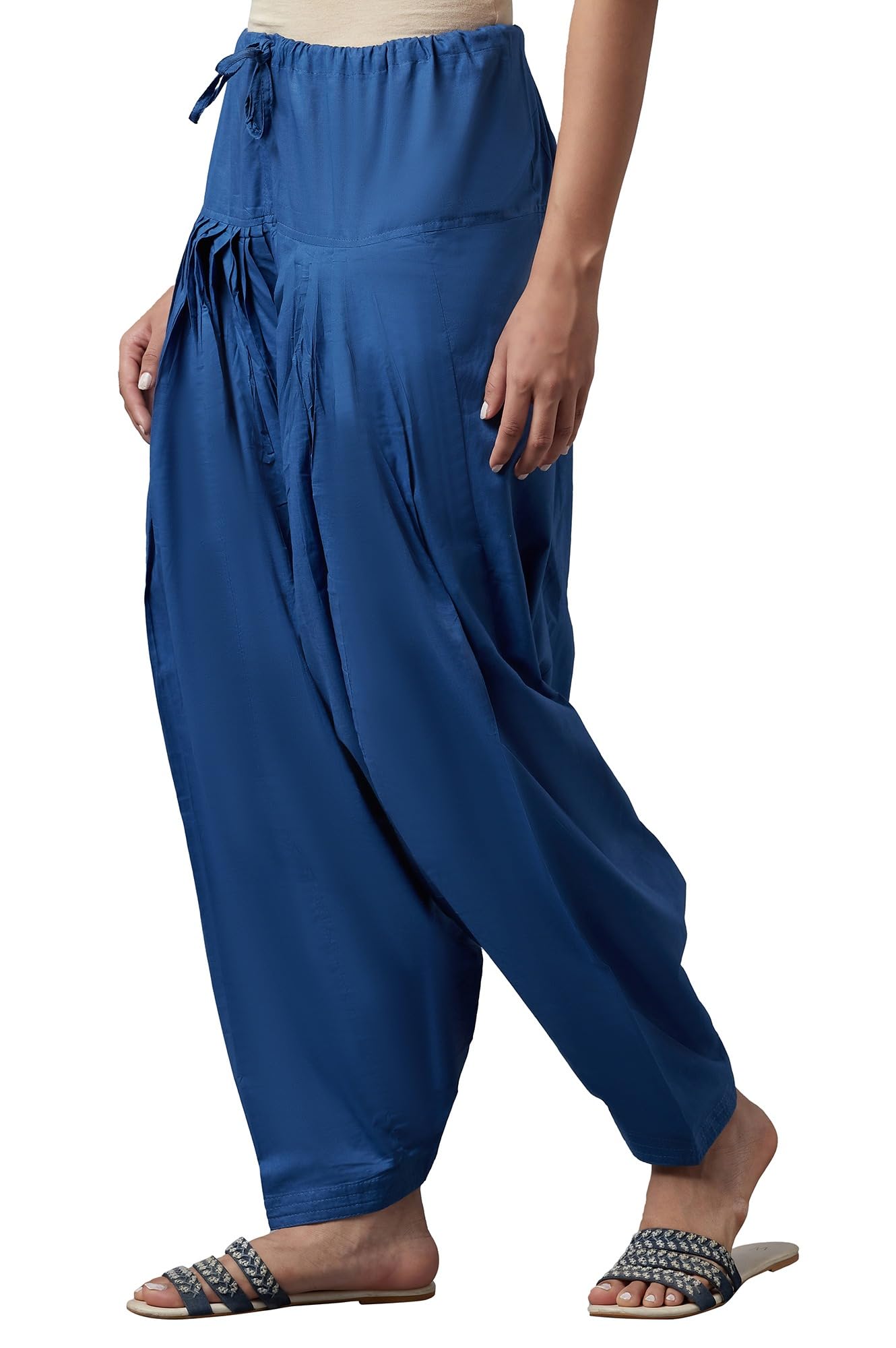 Aurelia Womens Regular Fit Patialas