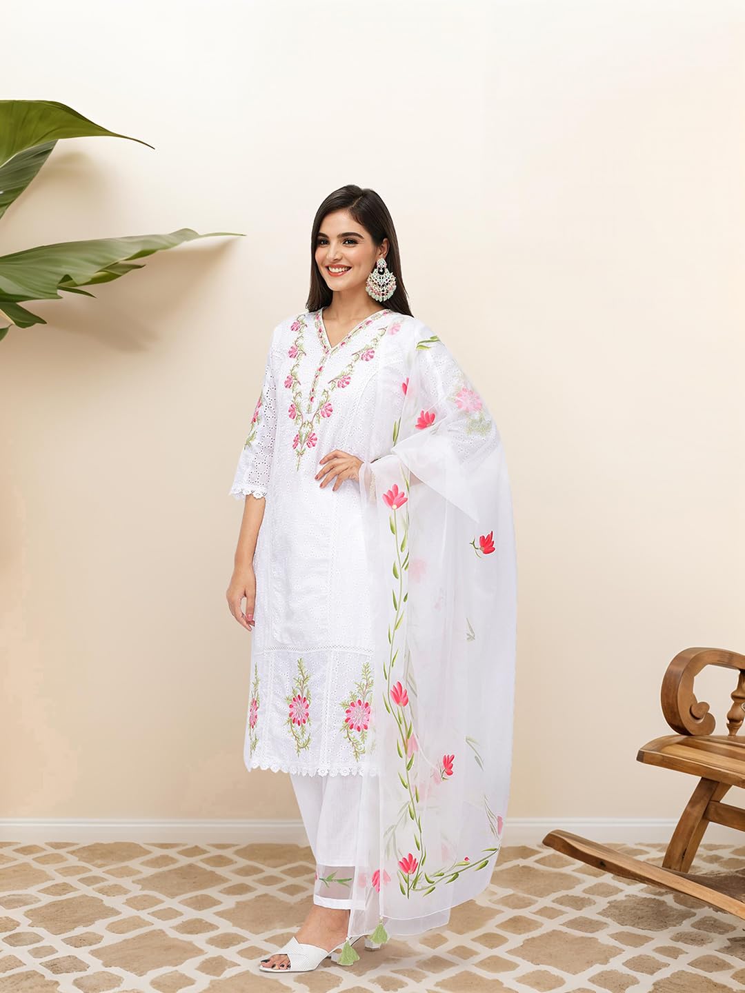 Ishin Thread Work Floral Design Schiffli Straight Kurta With Pants And Dupatta