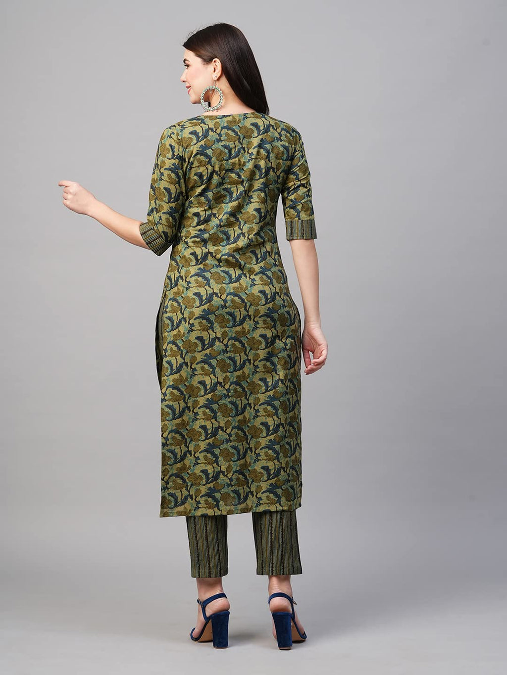 ANNI DESIGNER Womens Cotton Blend Printed Straight Kurta with Pant (Mangla Green_S_Green_Small)