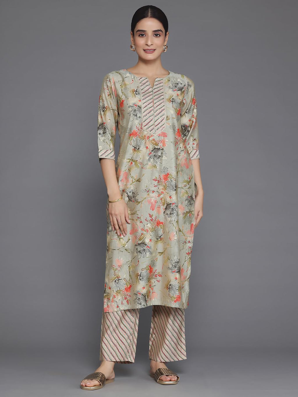 Libas Womens Silk Blend Printed Regular Fit Kurta Set