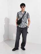The Indian Garage Co Mens Loose Fit Solid Mid-Rise Jeans