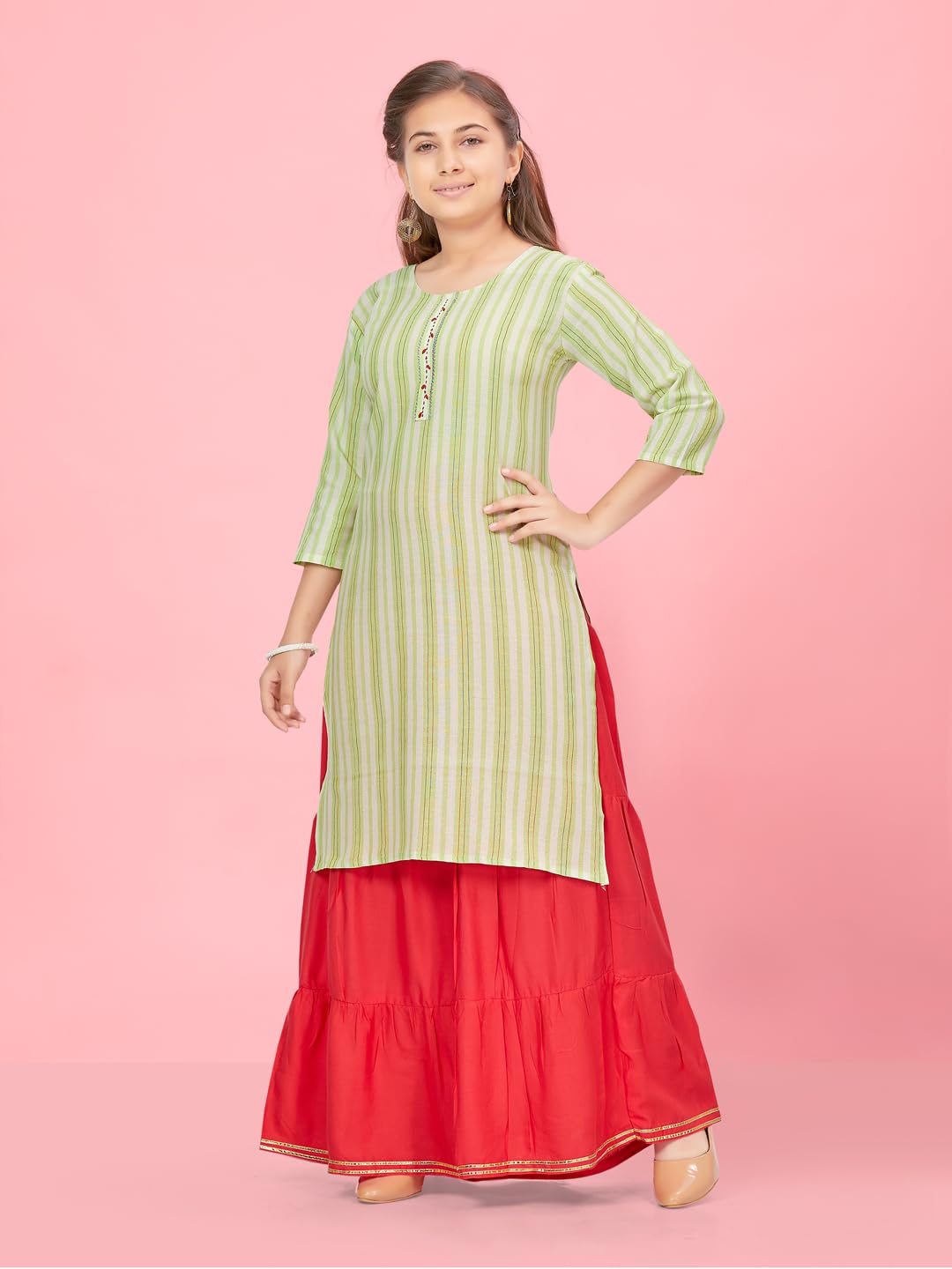 Aarika Girls Green Colour Stripe Cotton Kurti