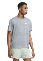Nike Regular Top Men T-Shirts