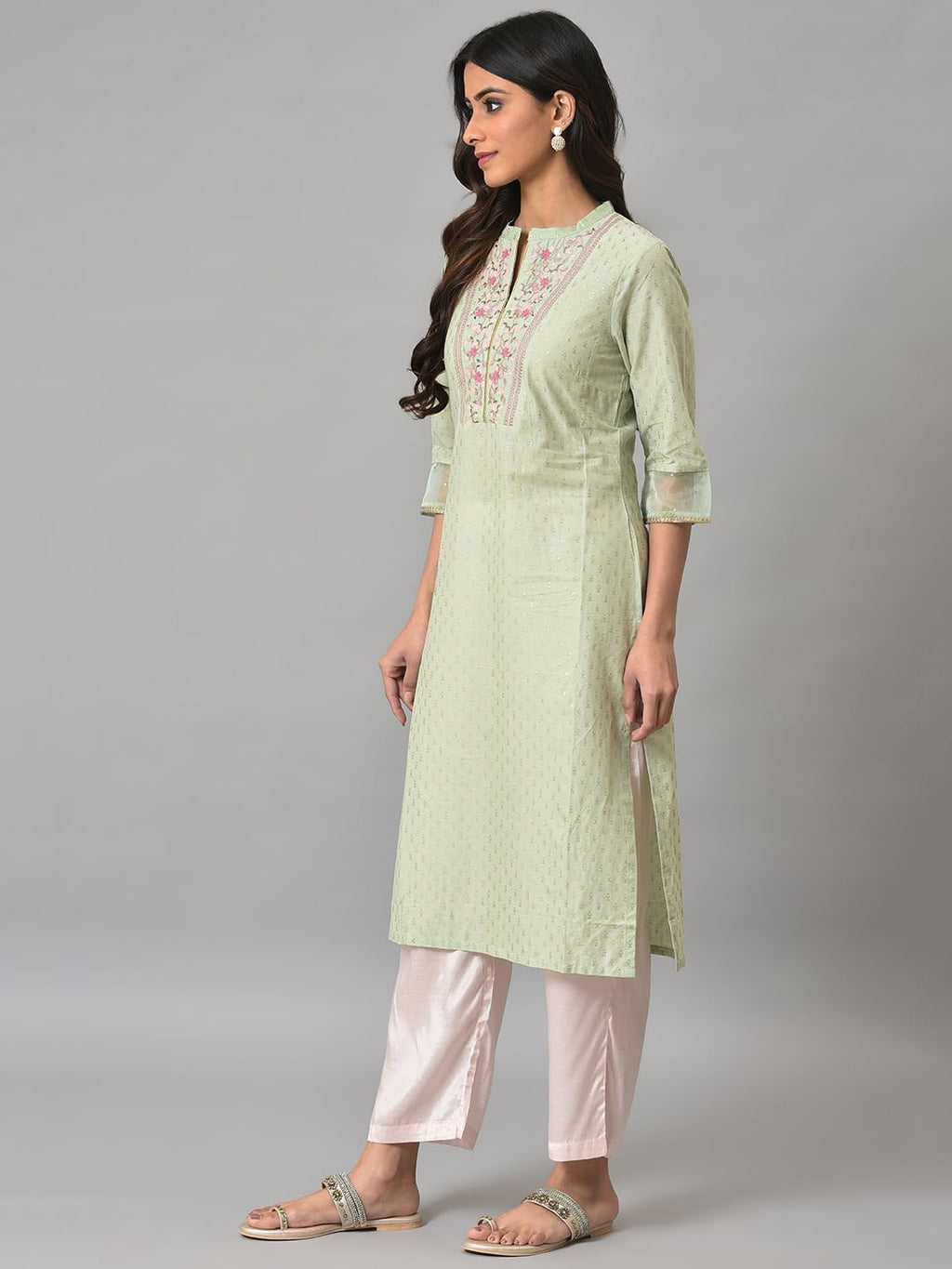 W For Woman Light Green Embroidered Kurta In Round Neck