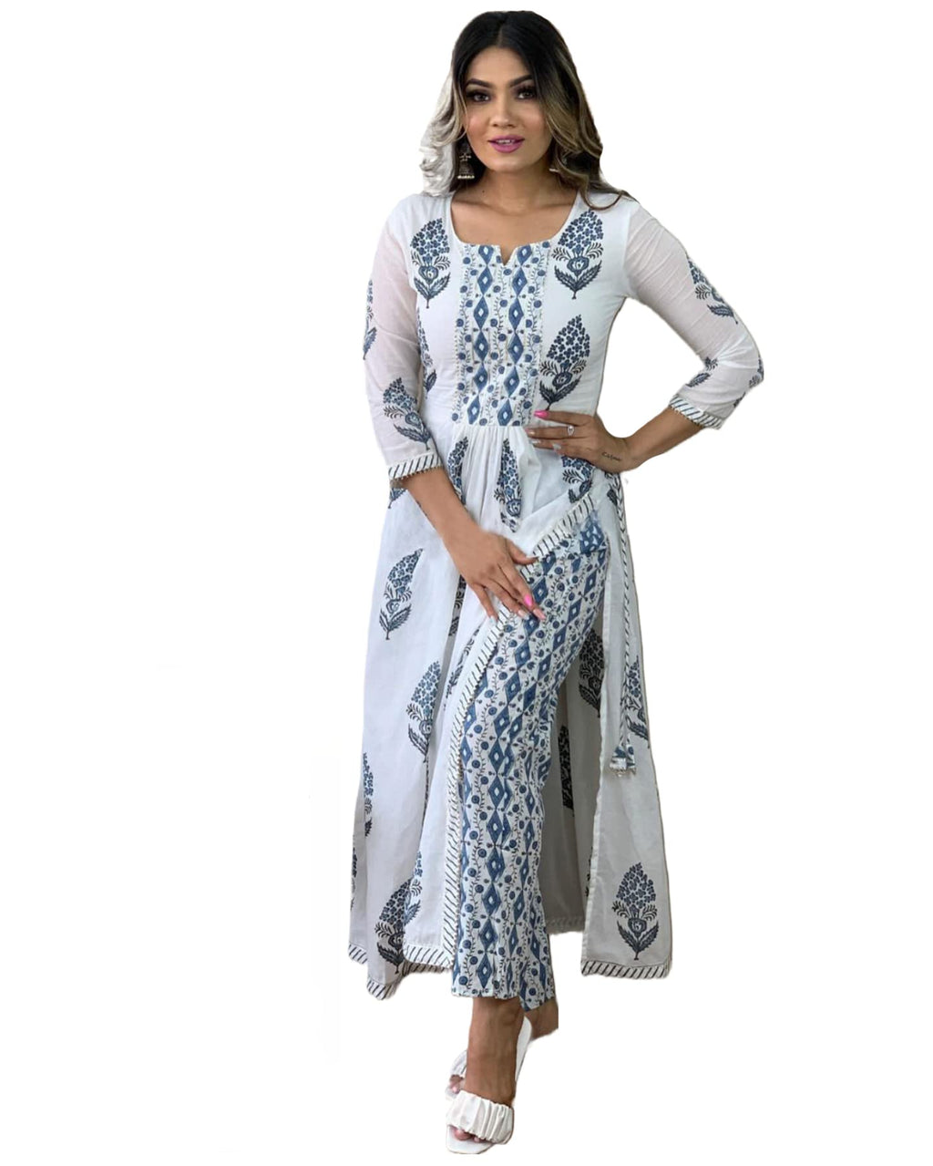 Gosriki Women'S Rayon Printed Straight Kurta With Pant (Putli White-Gs_Xxl_White&Blue_Xx-Large)