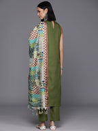 Varanga Women Green Solid Kurta Set Paired With Printed Dupatta