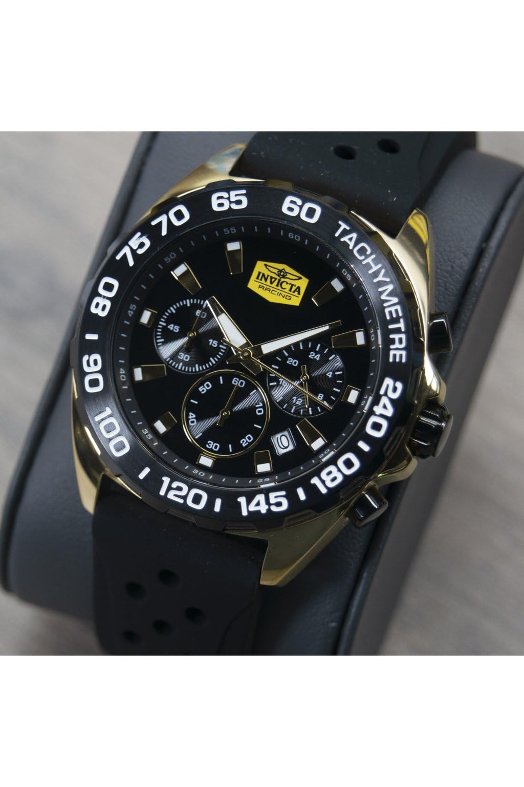 Invicta Men's Analog Quartz Watch with Silicone Strap 47769, Gold, Strap