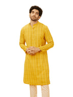 Manyavar MenS Cotton Blend Kurta (Ml12000-328-M_Yellow_M)
