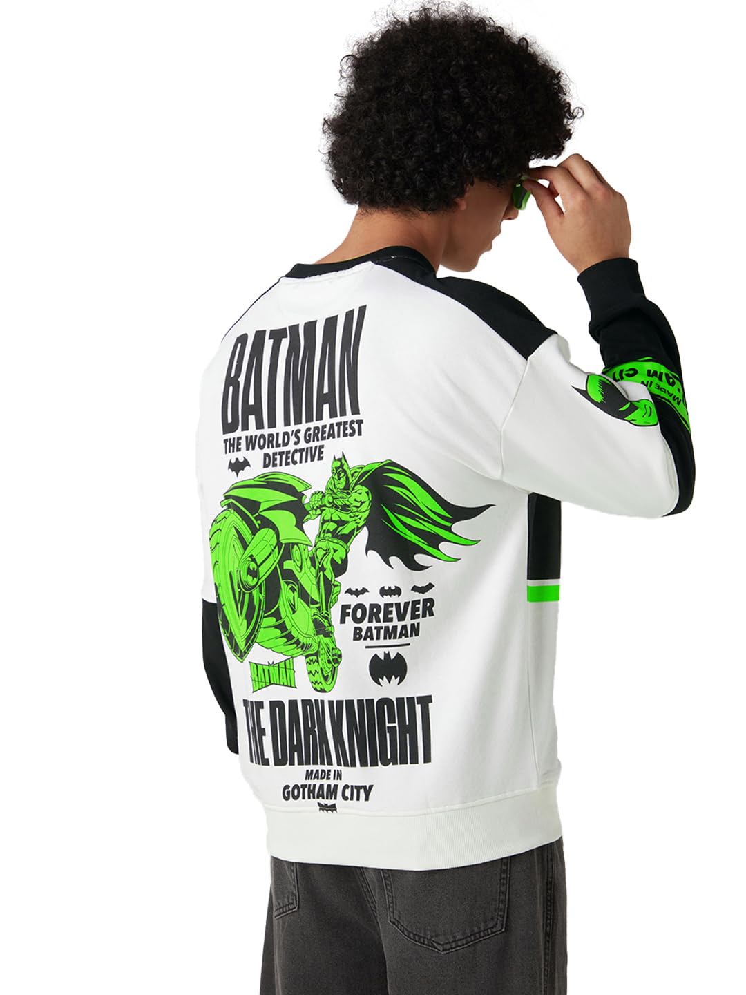 Bewakoof Heavy Duty 1.0 Official DC Merchandise Mens Graphic Printed Oversized Fit Full Sleeve Round Neck Poly Cotton Sweatshir