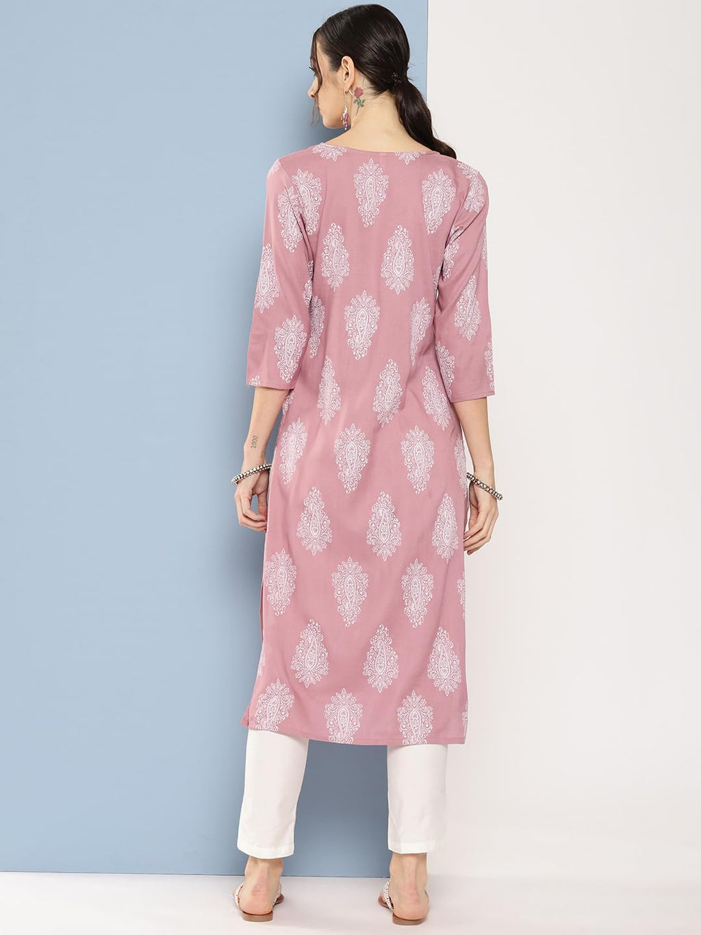 Anubhutee Women'S Cotton Ethnic Motifs Pink Straight Kurta