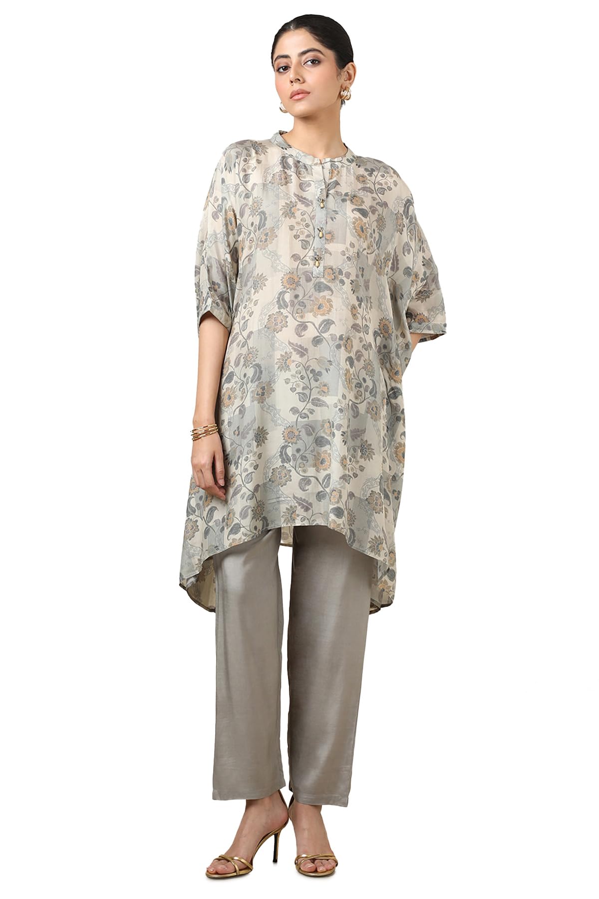 Soch Women Pattern: Botanical Fabric: Muslin Package Contains: Kaftan Pant