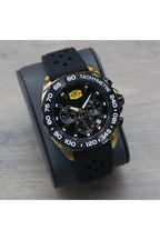 Invicta Men's Analog Quartz Watch with Silicone Strap 47769, Gold, Strap