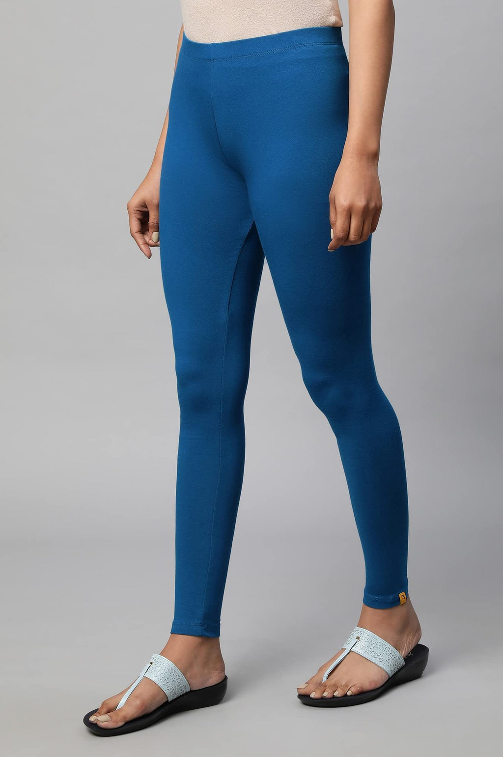 Aurelia Blue Solid Cotton Blend Leggings Ethnic Bottomwear