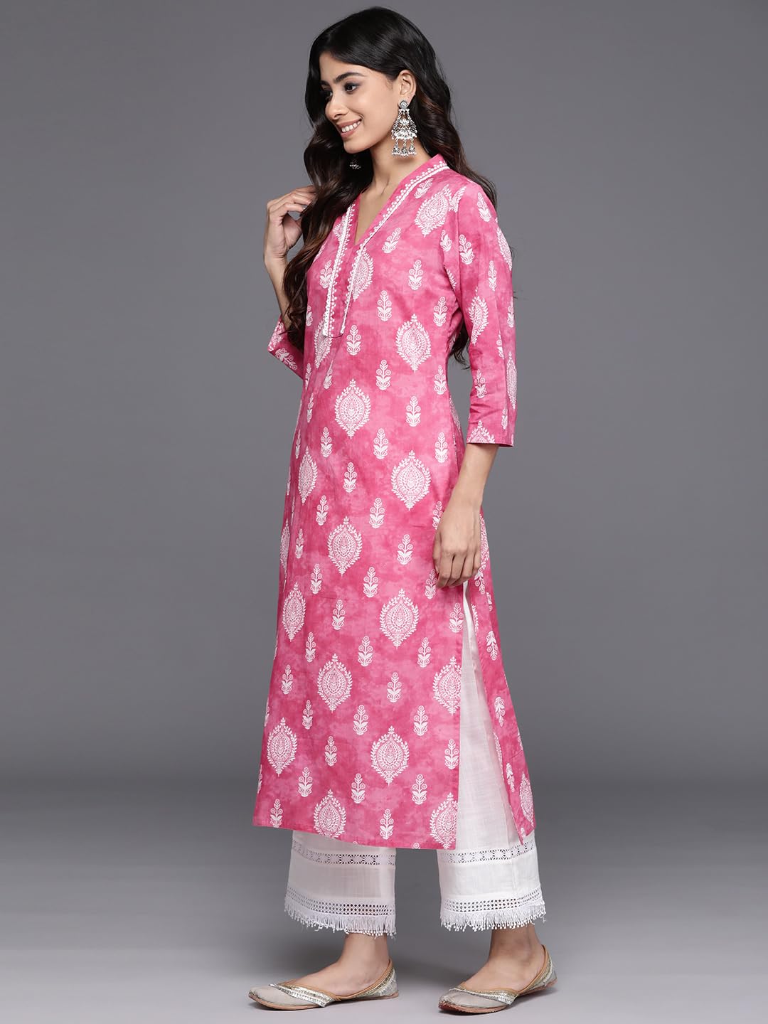 Varanga Women Pink V-Neck Collared Kurta With 3/4Th Sleeves, White Prints & Lace Detailing Around Neck