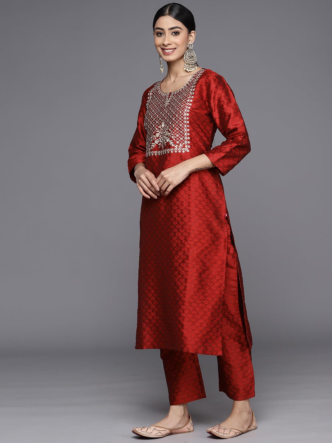 Varanga Women Peach Floral Printed Kurta Paired With Straight Trouser And Solid Tonal Dupatta