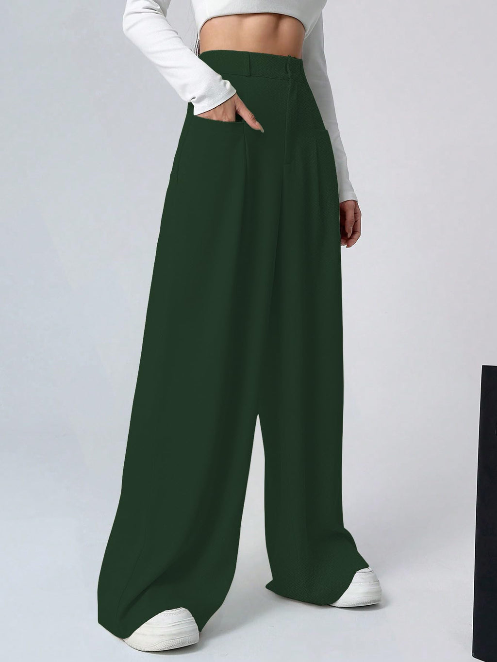 Shasmi Women & Girls Solid Green Color Loose Fit, Pleated Trousers, Wide Leg Pocket Casual Long Korean Trousers Pant (Pant 146 G