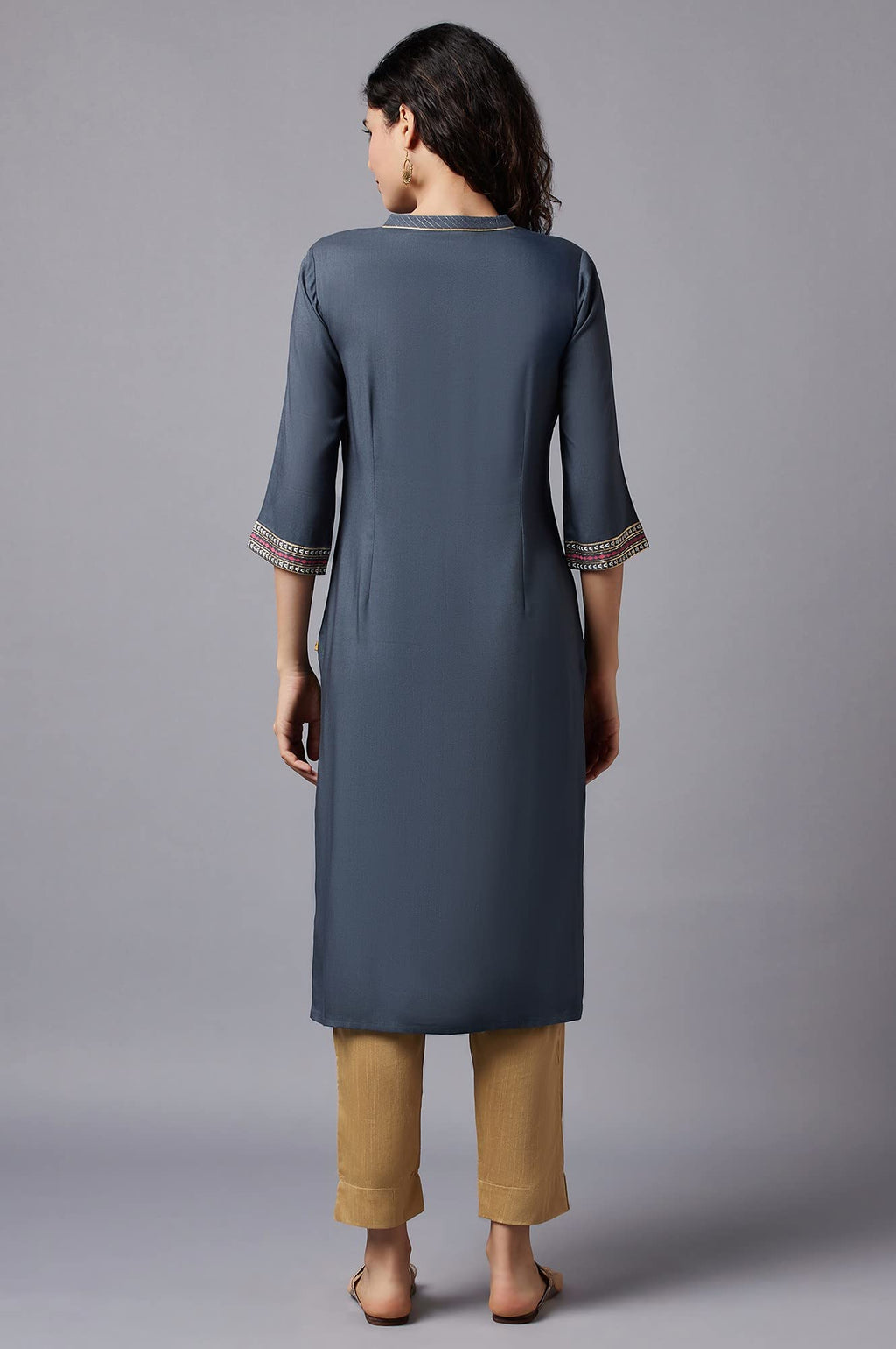 Aurelia Women'S Viscose Grey Floral Band Collar Straight Kurta