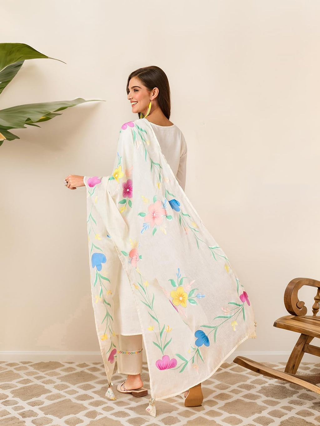 Ishin Hand Painted Floral Kurta With Pants And Dupatta/
