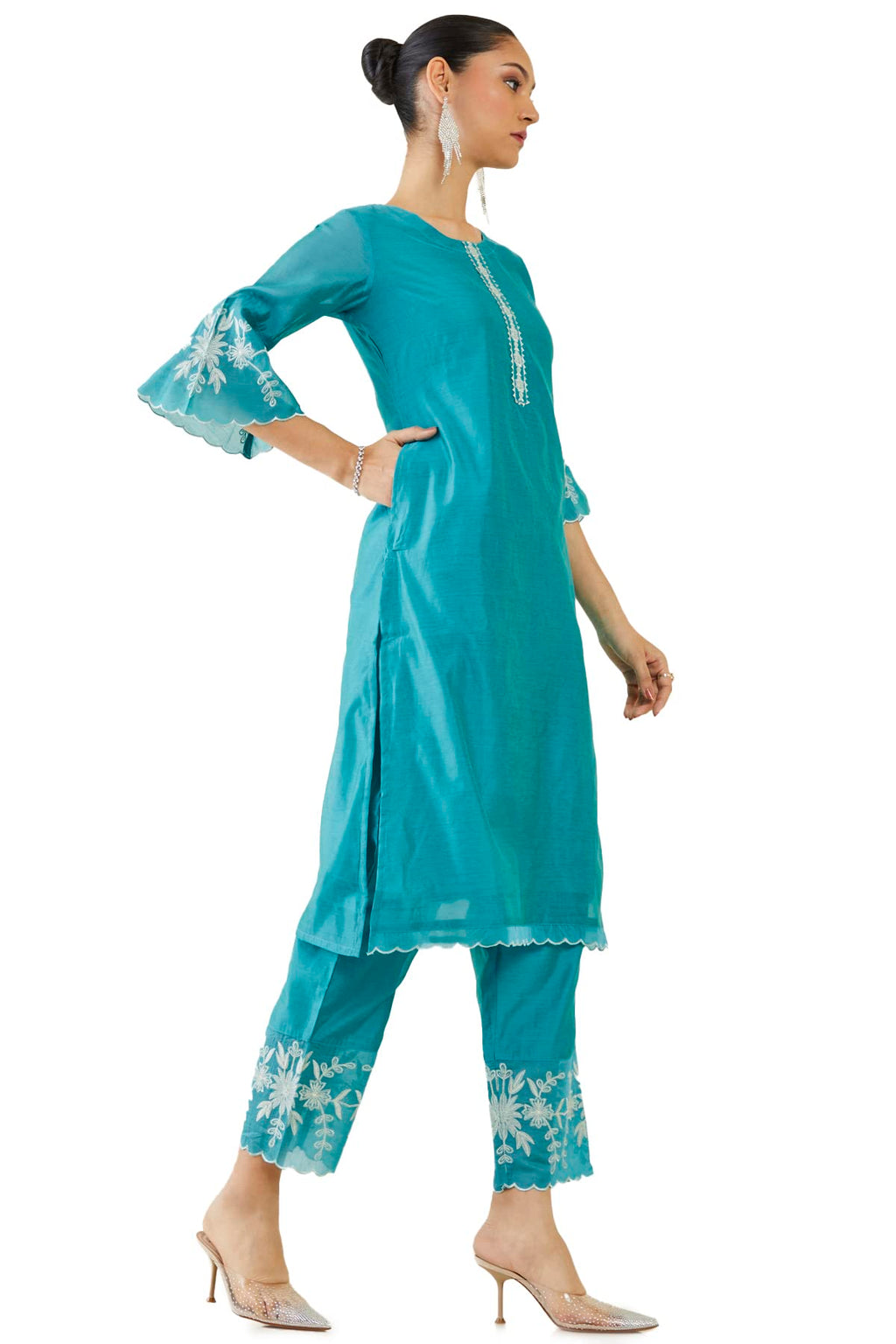 Soch Women Blue Chanderi Solid Kurta Set