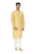 Manyavar MenS Silk Blend Regular Kurta Set (Sdes469_Mustard Yellow_M)