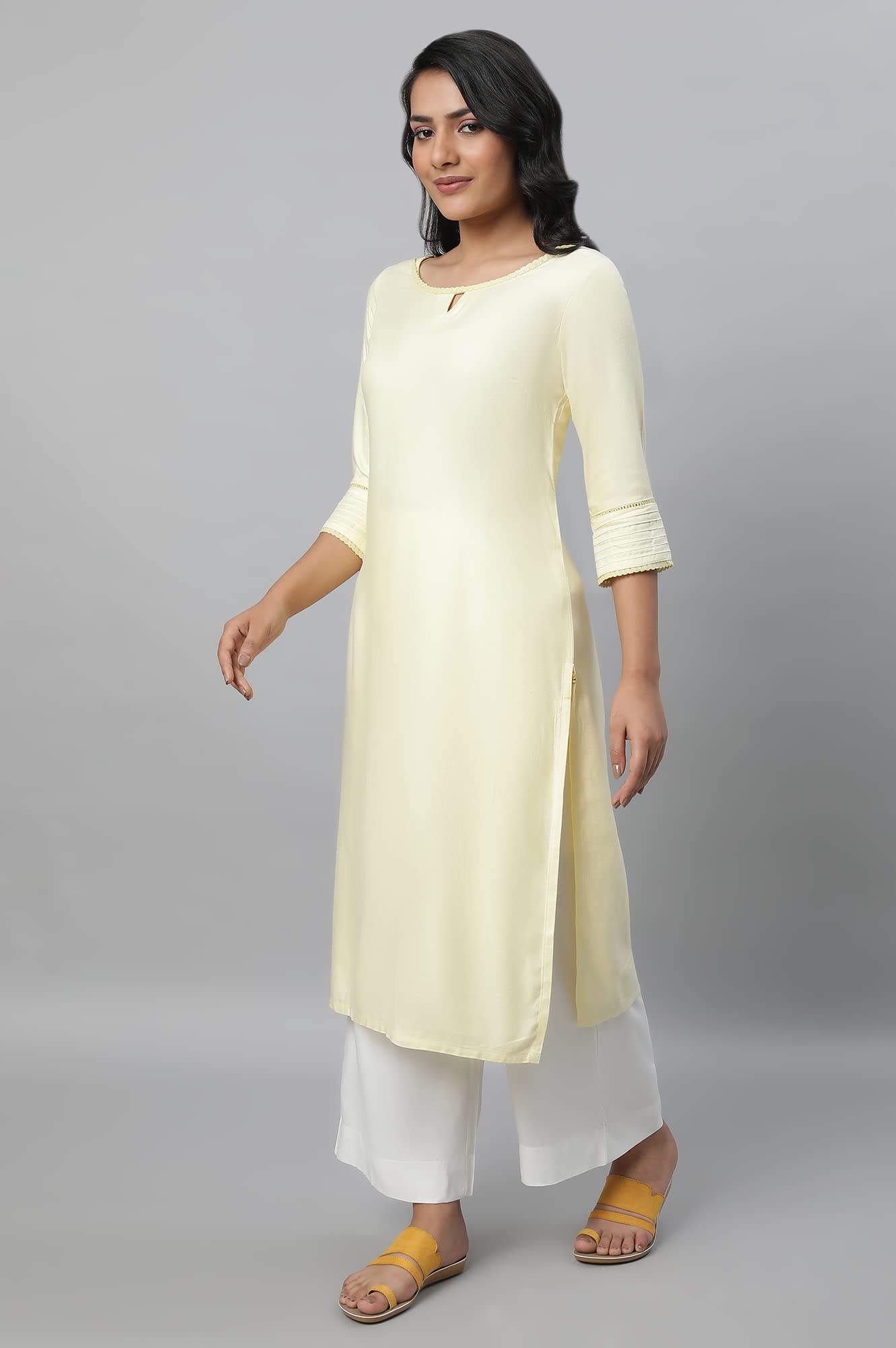 Aurelia Womens Viscose Solid Regular Kurta (23FEA12231-702549_Yellow_XXL)