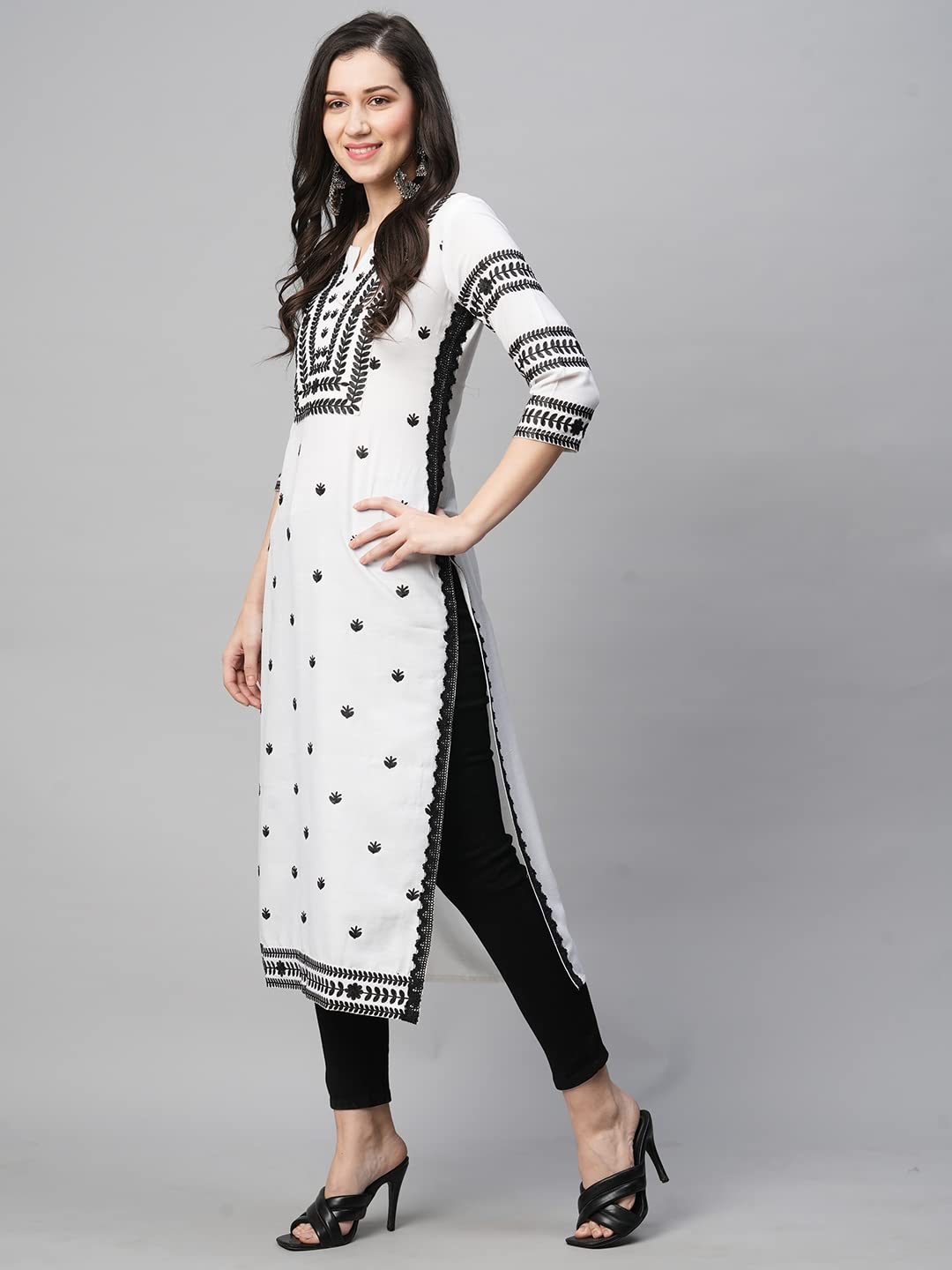 ANNI DESIGNER Womens Cotton Blend Embroidered Straight Fit Kurta (Stho-White-Nw2_S_White_Small)