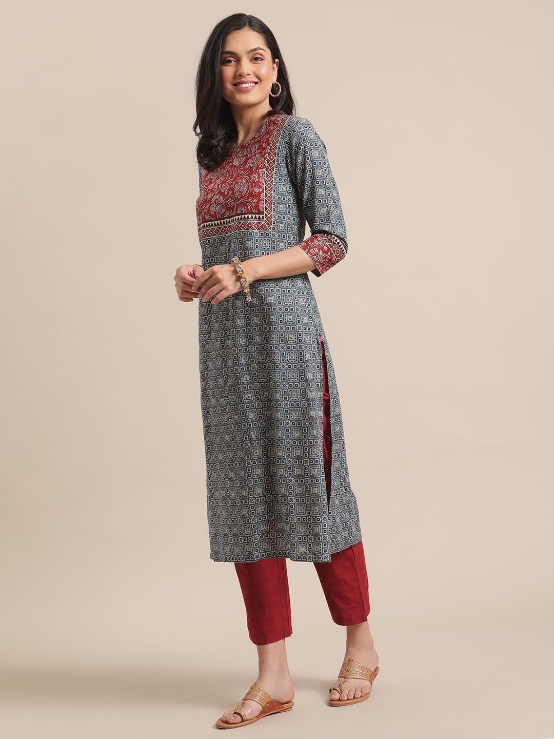 Varanga Women Blue & Maroon Printed Round Neck Straight Kurta With Contrast Yoke & 3/4Th Sleeves (Small)