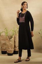 Folksong By W Women Black Festive Solid Viscose A-Line Kurta