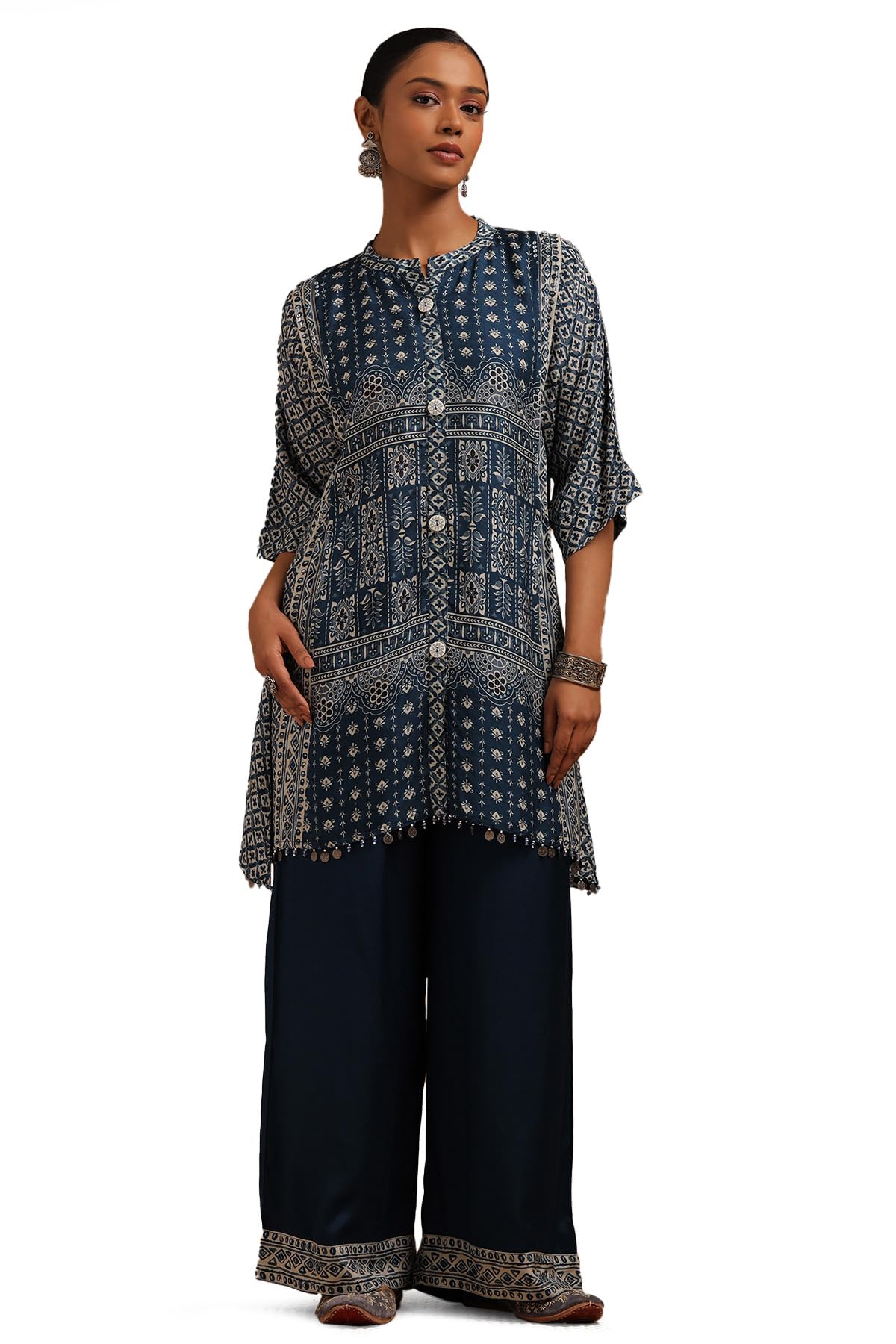 Soch Women Pattern: Block Print Fabric: Dola Silk Closure: Button Package Contains: Kurta Palazzo