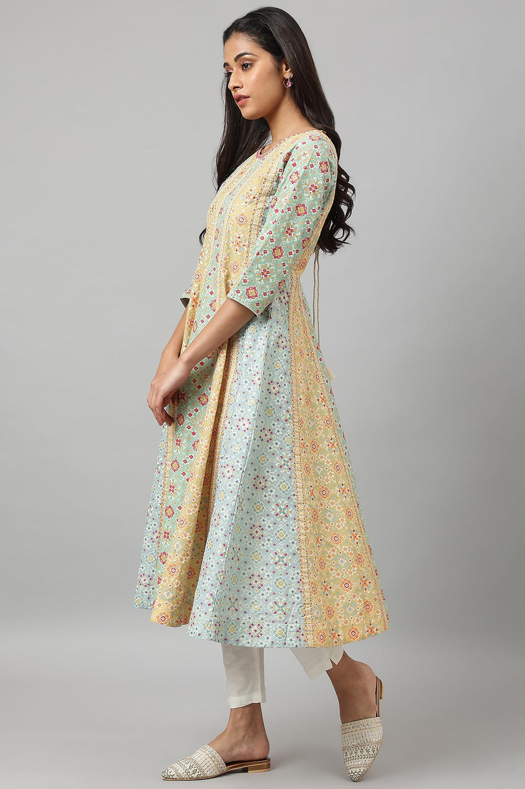 W For Woman Light Green Geometric Printed Cotton Regular Glitter Kurta with Beads