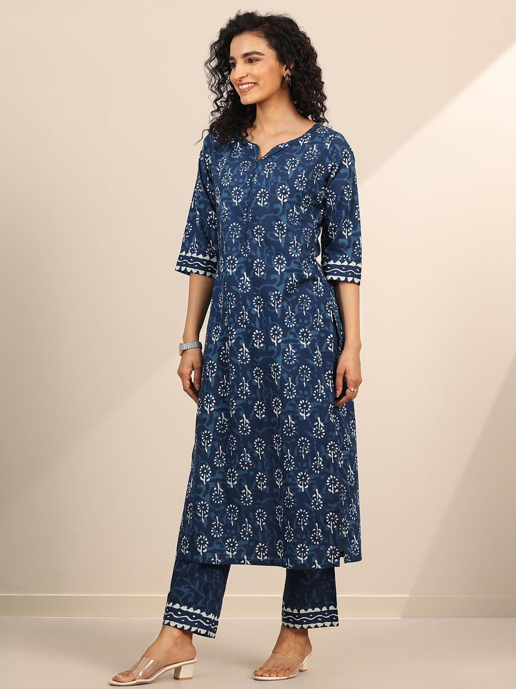 Libas WomenS Cotton Floral Kurta Set (400032Or_Blue