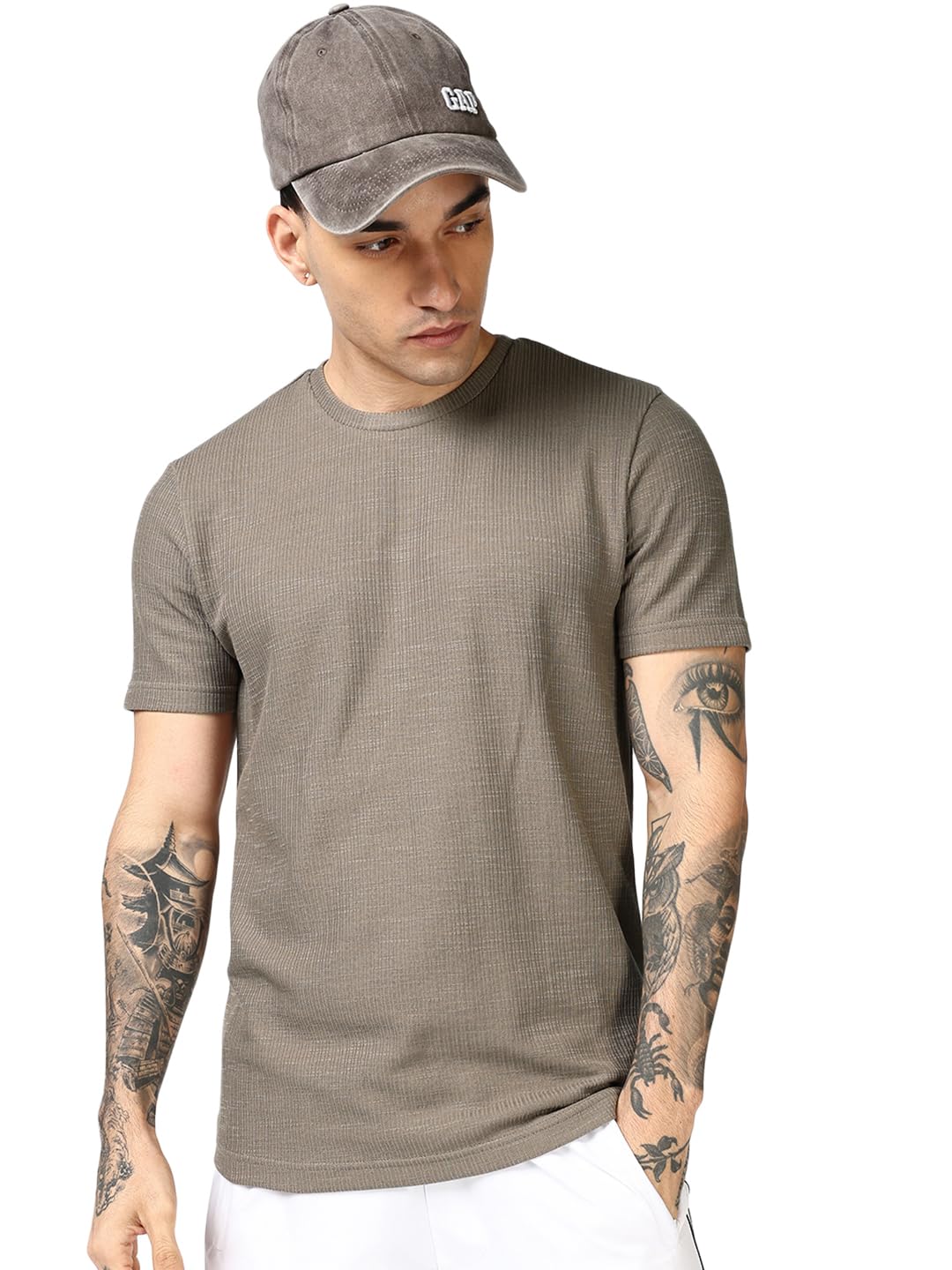 Bewakoof MenS Textured Regular Fit Half Sleeve Round Neck Polycotton T-Shirt_687641_Brown_M