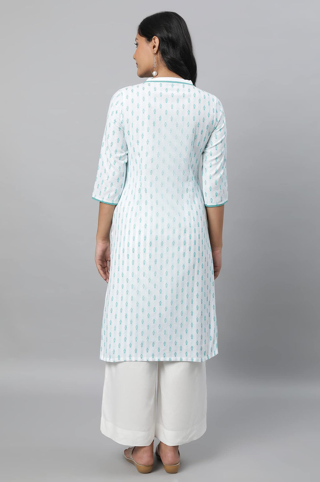 Aurelia Blue Floral Printed Printed Cotton Regular Kurta With Lace