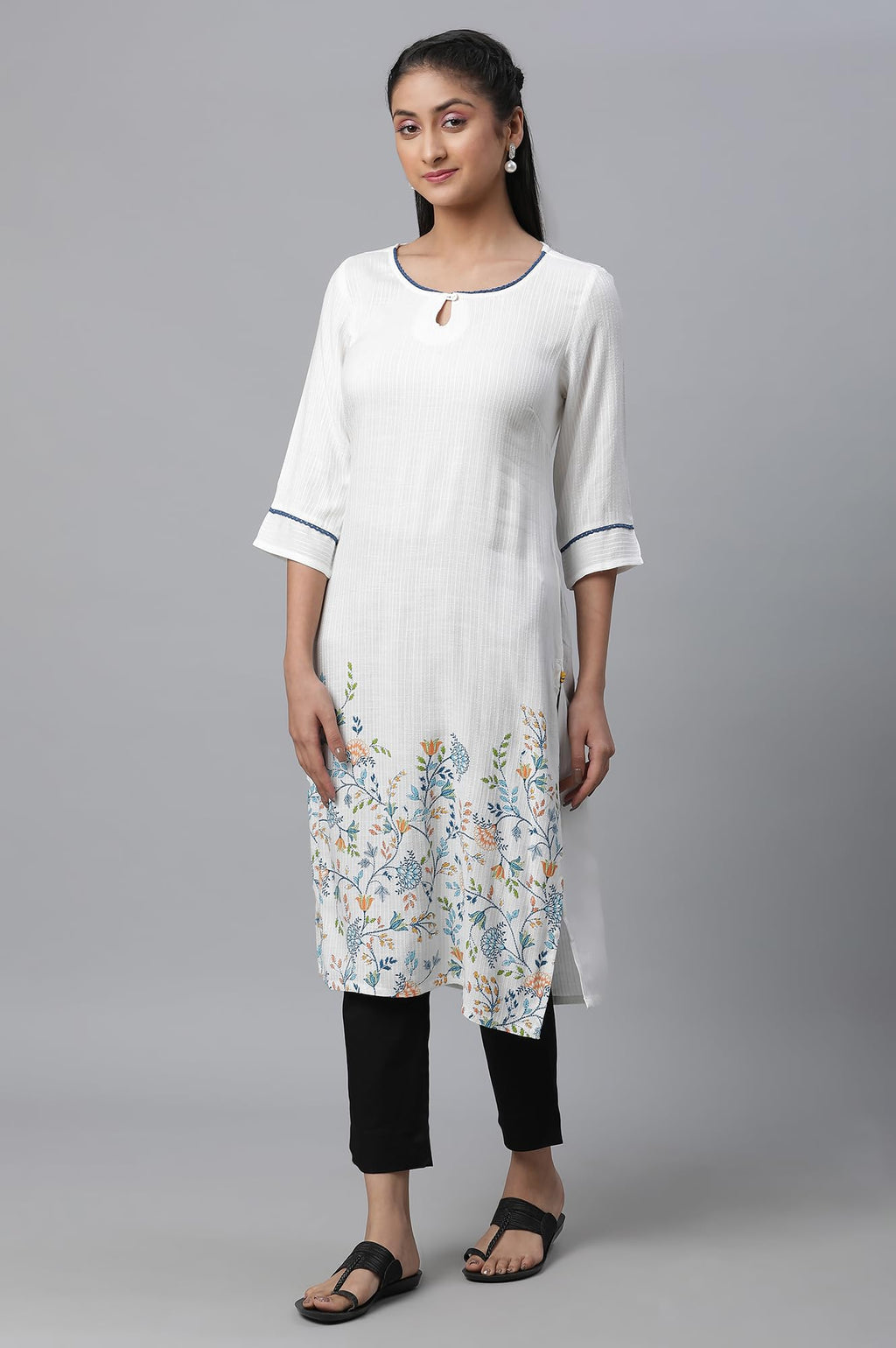 White Floral Printed Women Kurta
