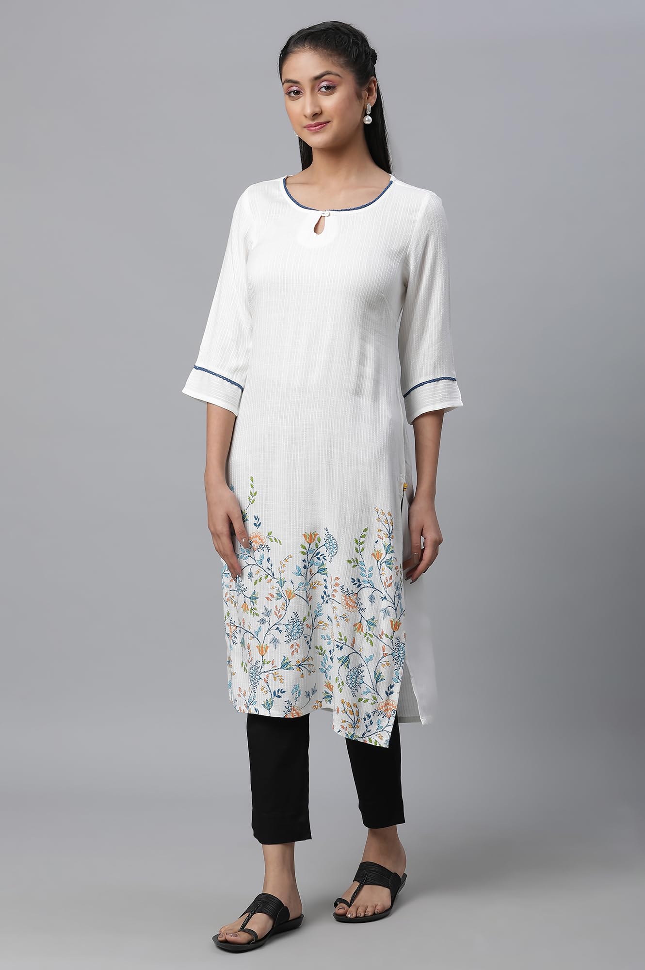 White Floral Printed Women Kurta