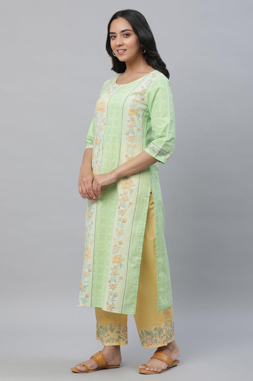 Aurelia Green Floral Printed Printed Cotton Straight Long Kurta For Women