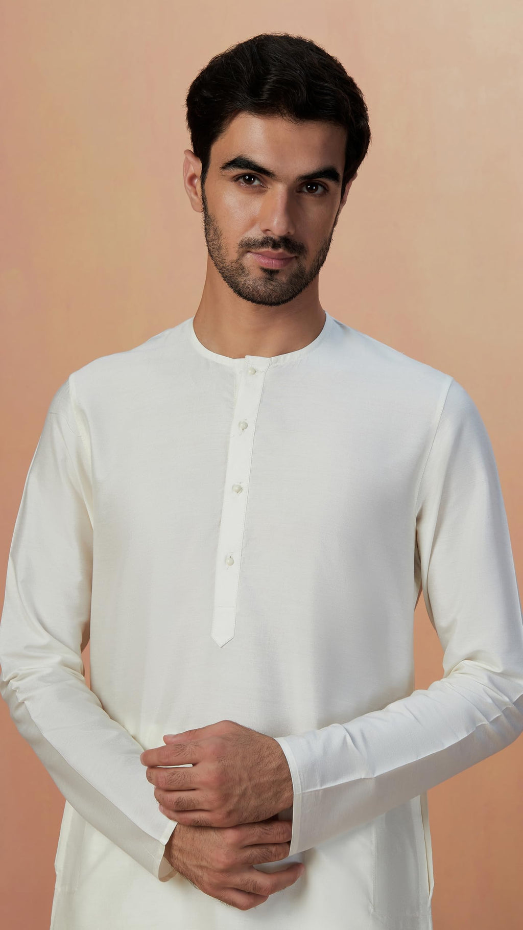 Manyavar MenS Kurta, Full Sleeves Mandarin Collar Ethnic Knee Length Kurta, Blended Viscous Solid Kurta For Festival, Wedding,