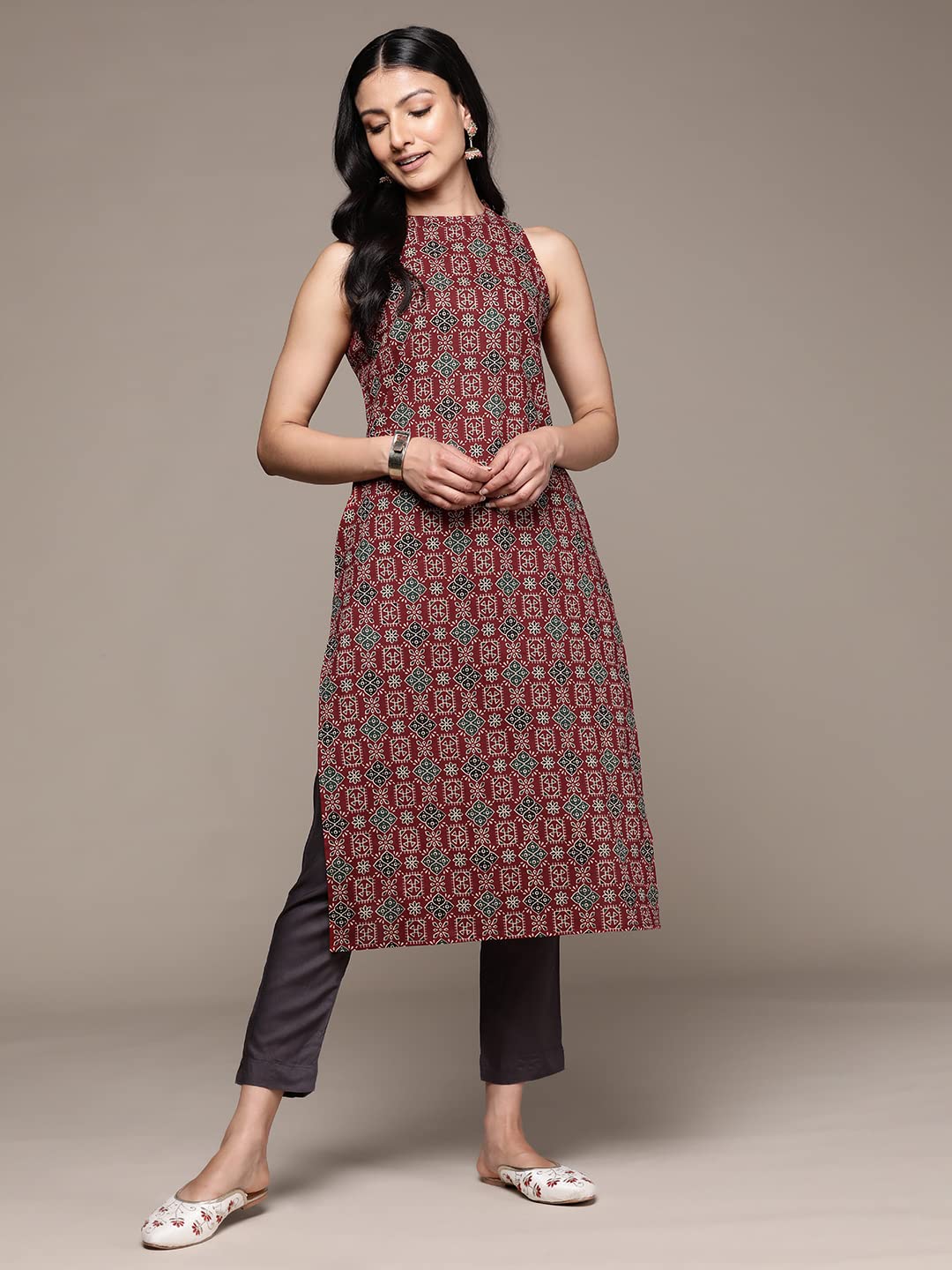 Anubhutee Women'S Pure Cotton Maroon Ethnic Motifs Printed Straight Kurta